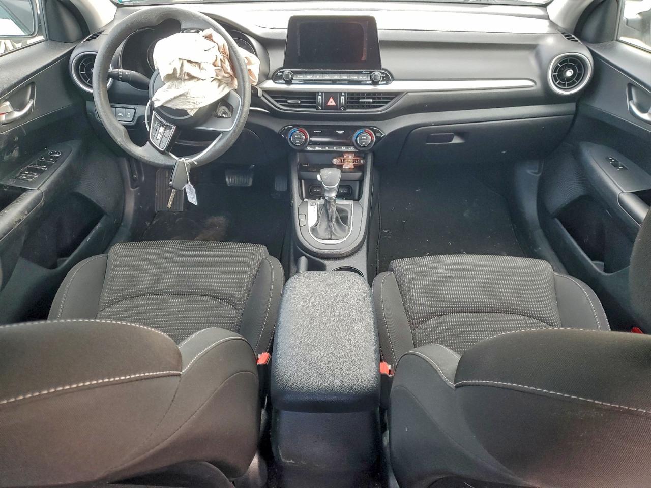 2019 KIA FORTE FE photo 8