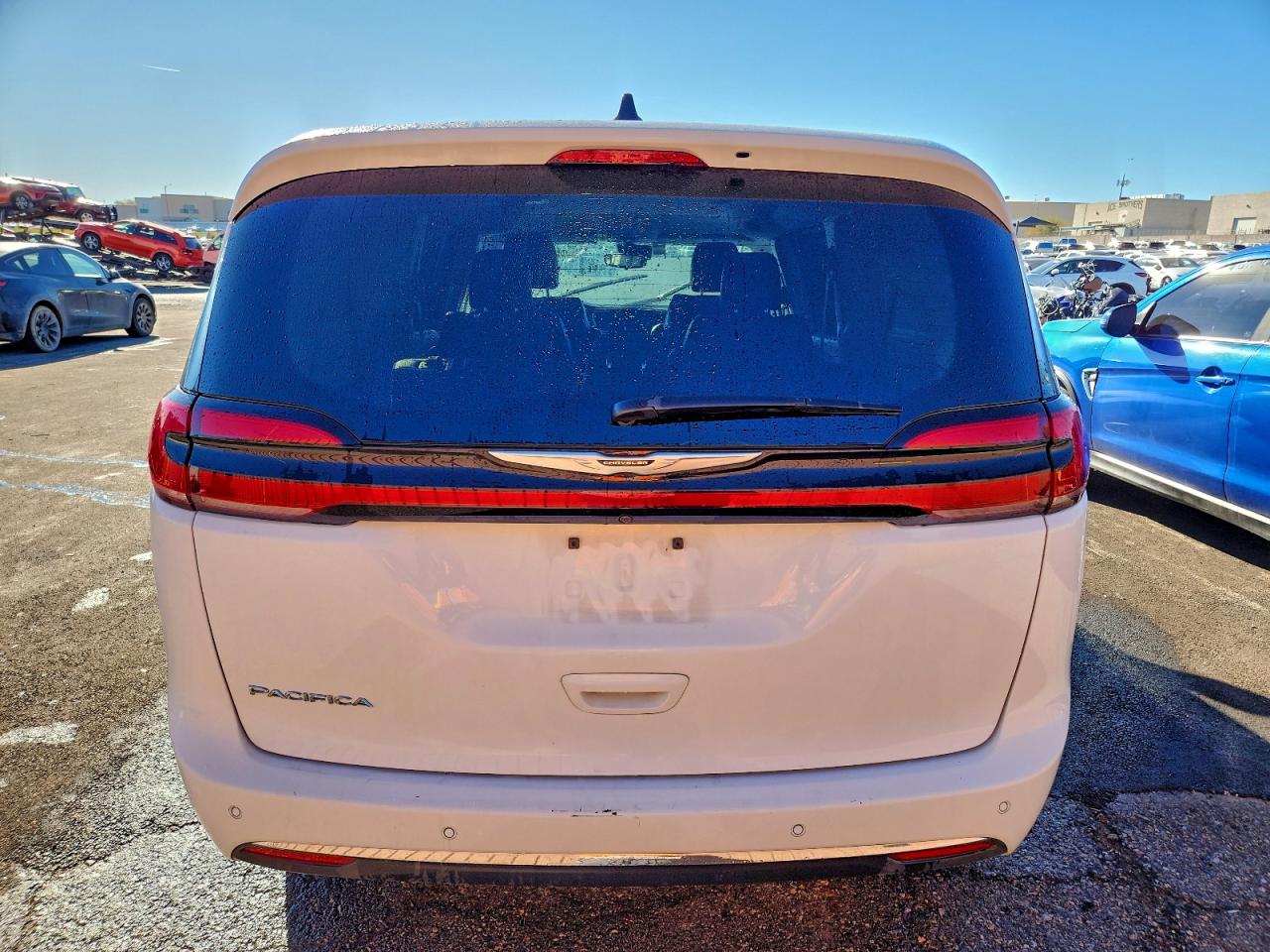 2024 CHRYSLER PACIFICA TOURING L photo 6