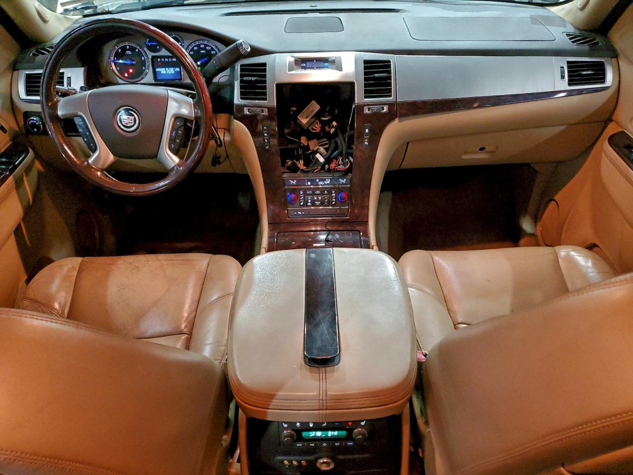 2011 CADILLAC ESCALADE ESV LUXURY photo 22