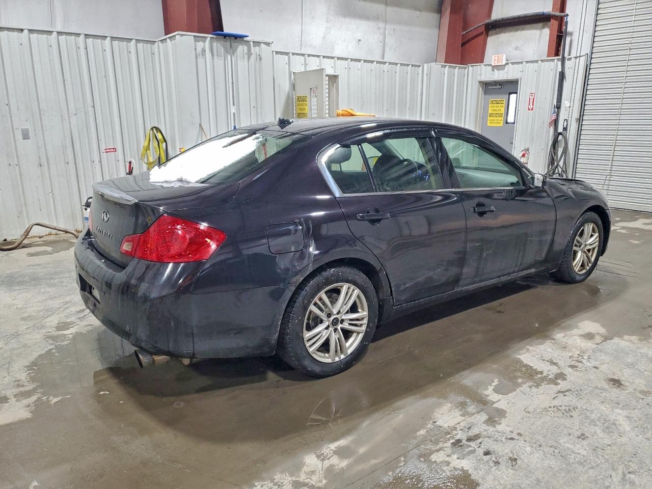 2012 INFINITI G37 photo 3