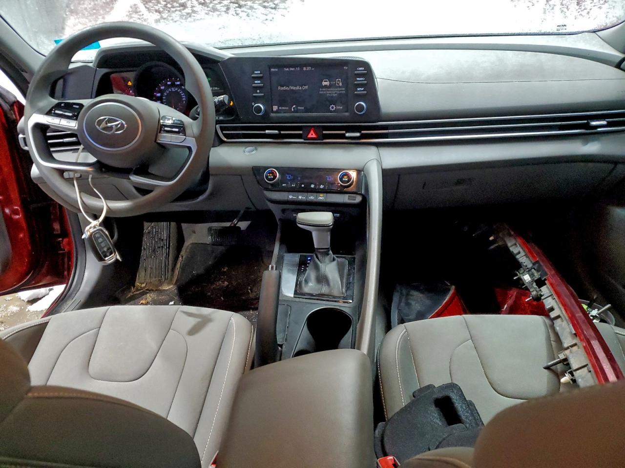 2023 HYUNDAI ELANTRA SEL photo 8