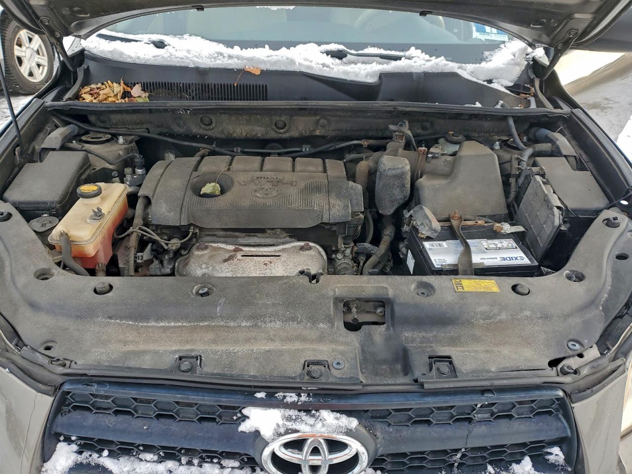 2012 TOYOTA RAV4 photo 12