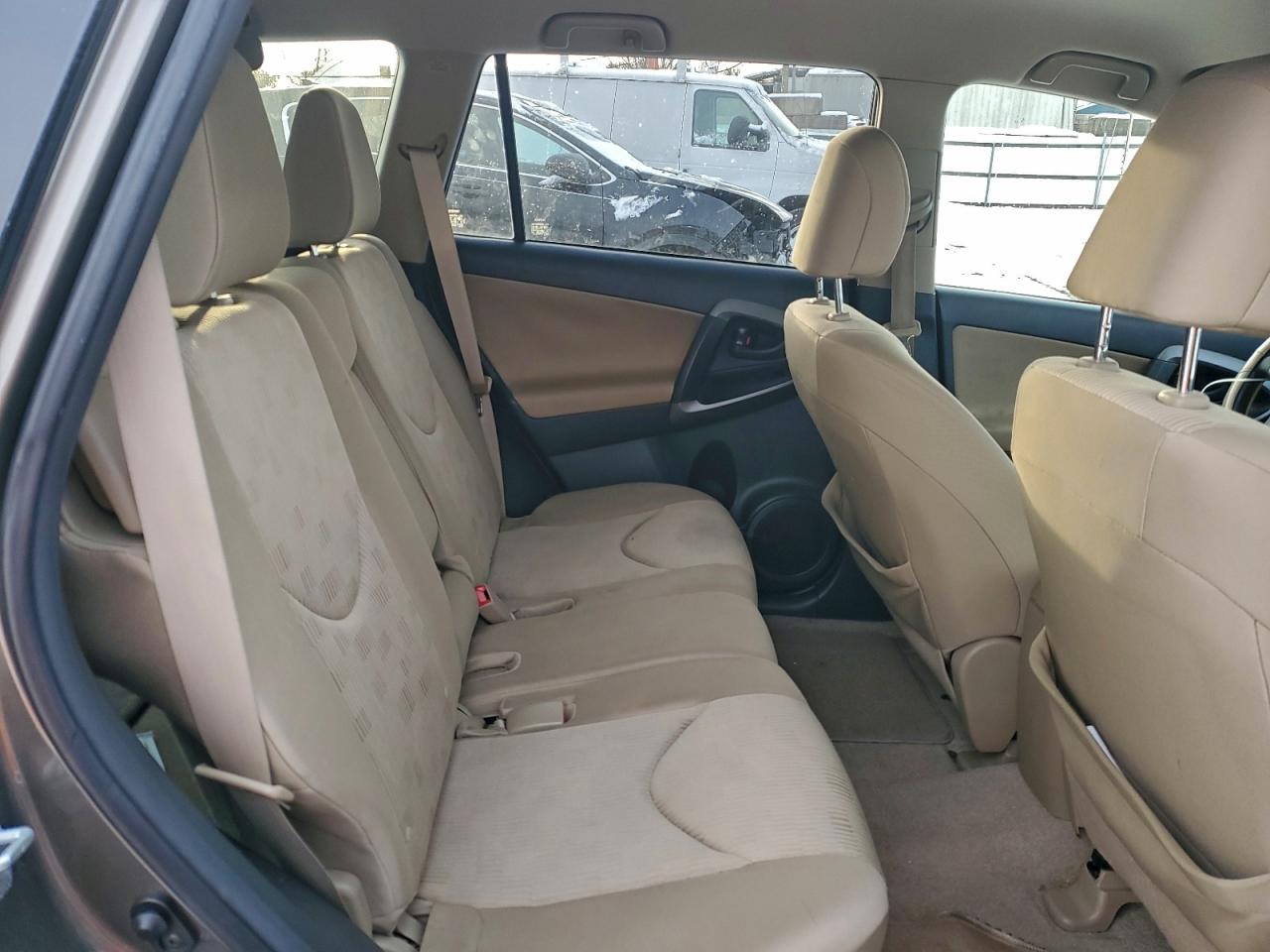 2012 TOYOTA RAV4 photo 11