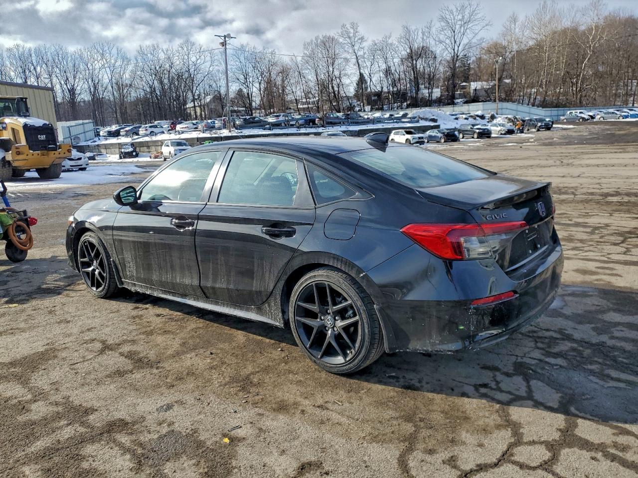 2024 HONDA CIVIC SPORT photo 2