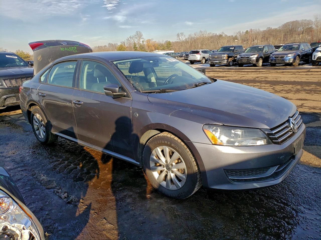 2015 VOLKSWAGEN PASSAT S photo 4