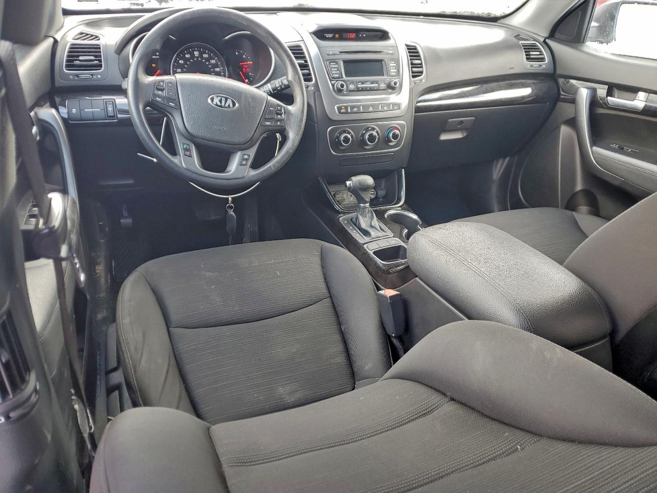 2014 KIA SORENTO LX photo 8