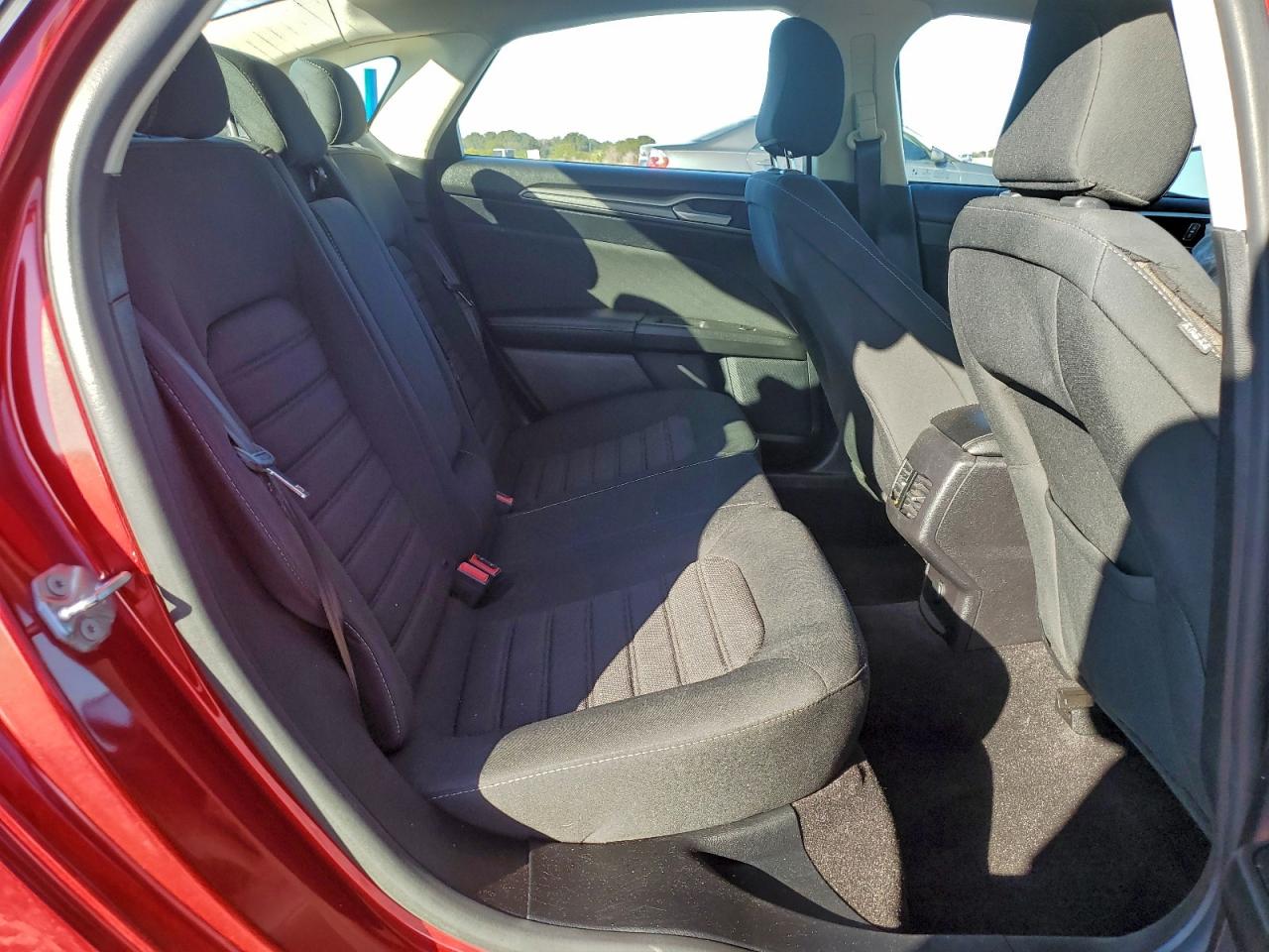 2020 FORD FUSION SE photo 10