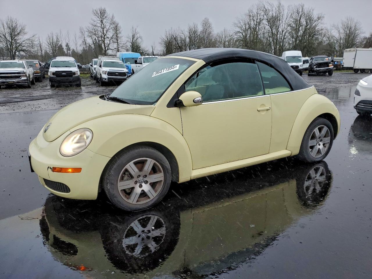2006 VOLKSWAGEN NEW BEETLE
