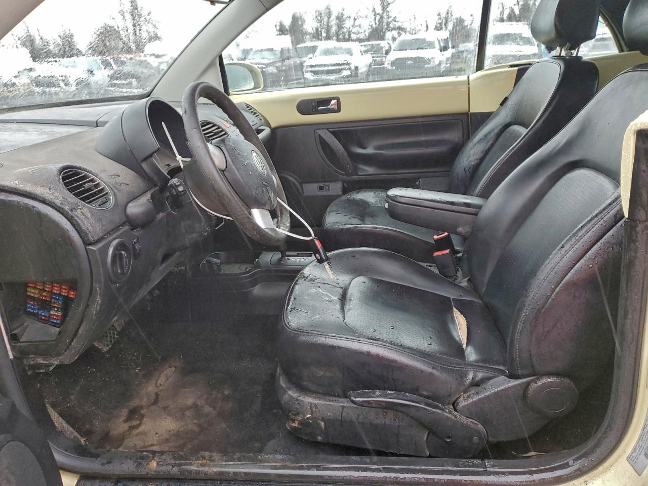 2006 VOLKSWAGEN NEW BEETLE CONVERTIBLE OPTION PACKAGE 1 photo 7