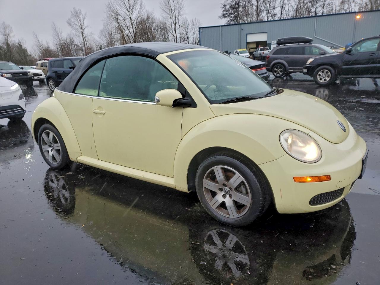 2006 VOLKSWAGEN NEW BEETLE CONVERTIBLE OPTION PACKAGE 1 photo 4