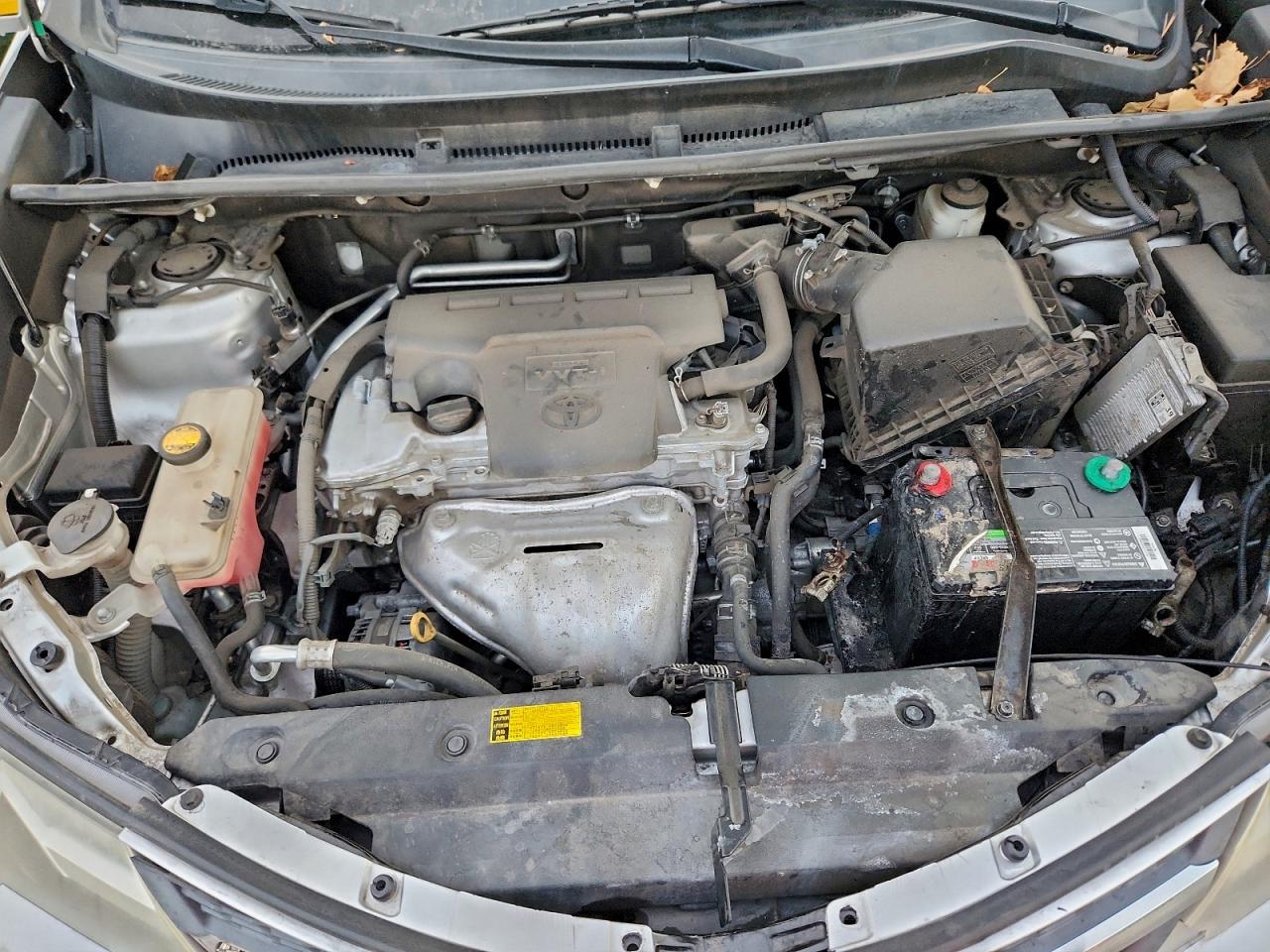 2014 TOYOTA RAV4 LE photo 11