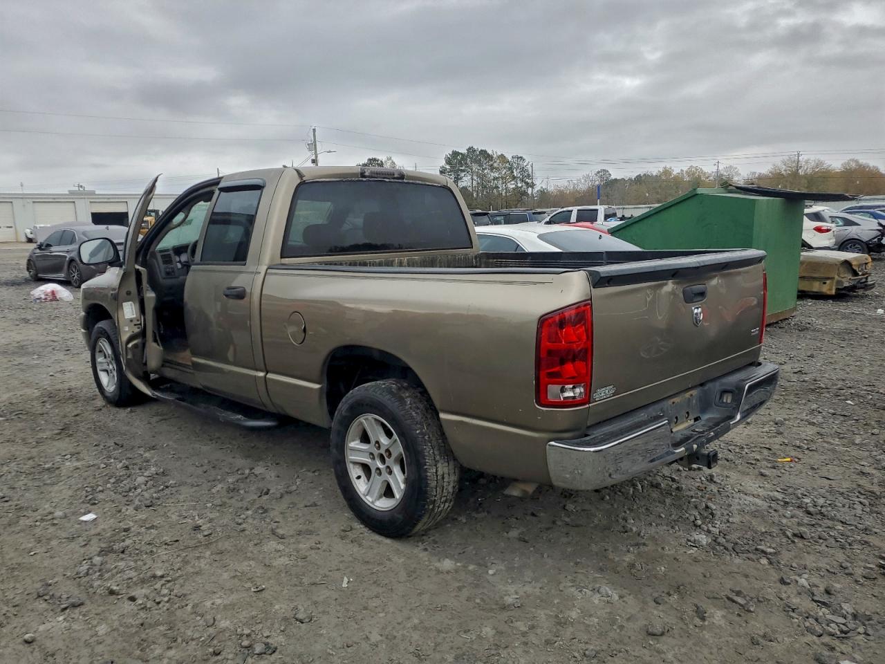 2006 DODGE RAM 1500 ST photo 2