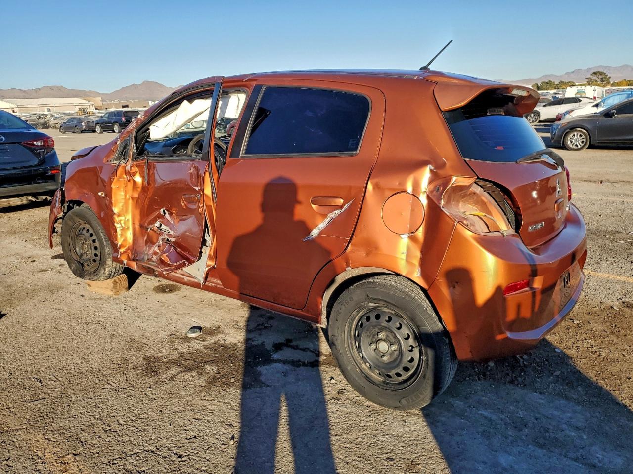 2017 MITSUBISHI MIRAGE ES photo 2
