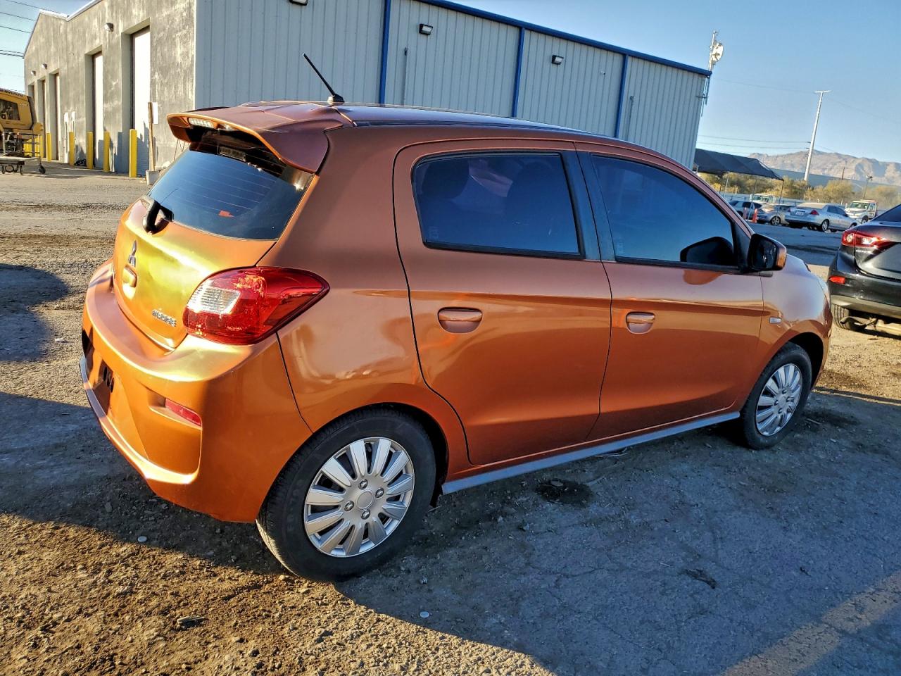 2017 MITSUBISHI MIRAGE ES photo 3