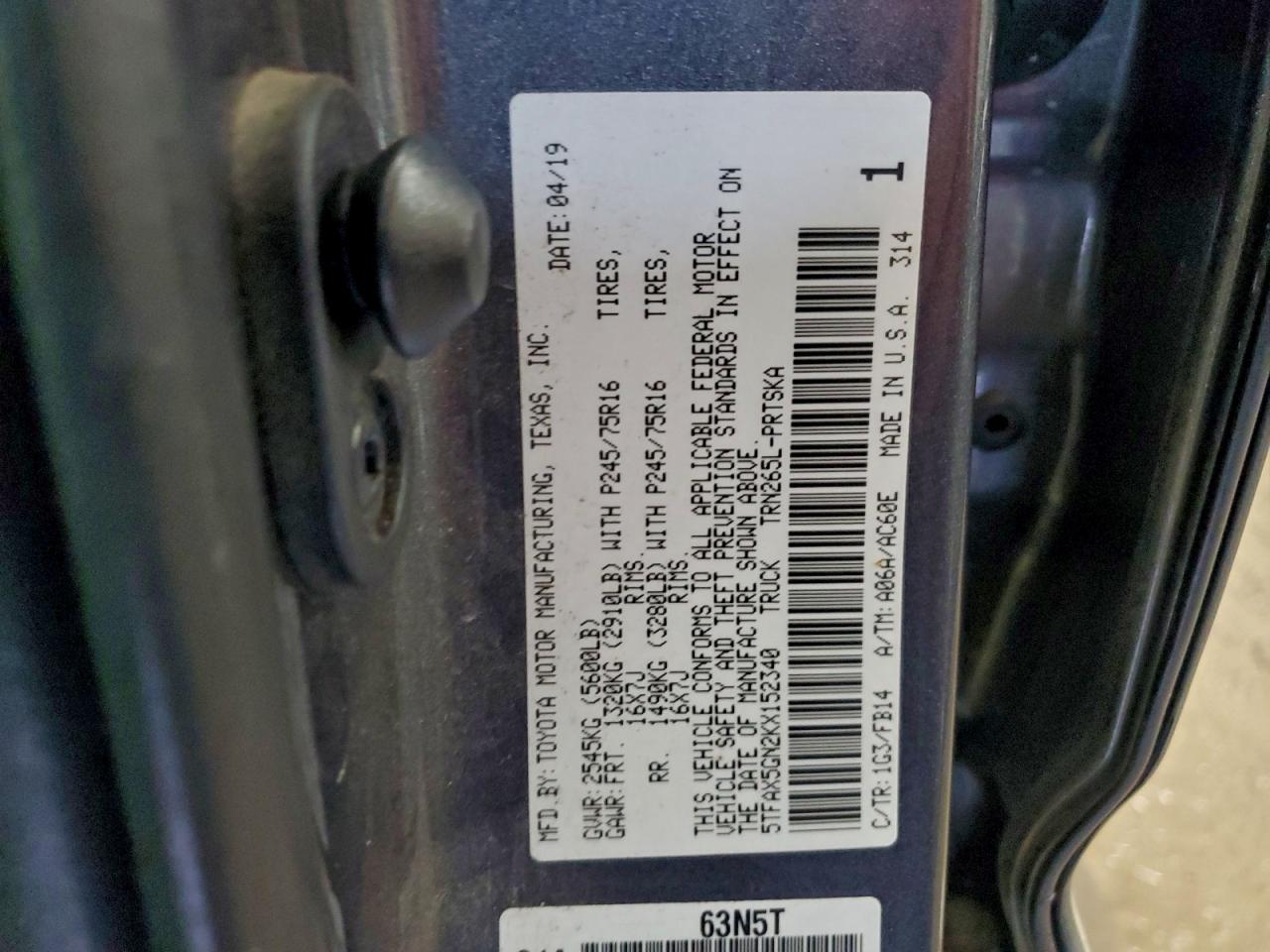2019 TOYOTA TACOMA DOUBLE CAB photo 12
