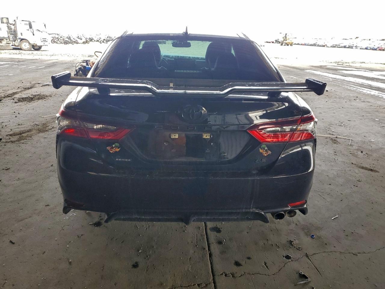2024 TOYOTA CAMRY SE NIGHT SHADE photo 6