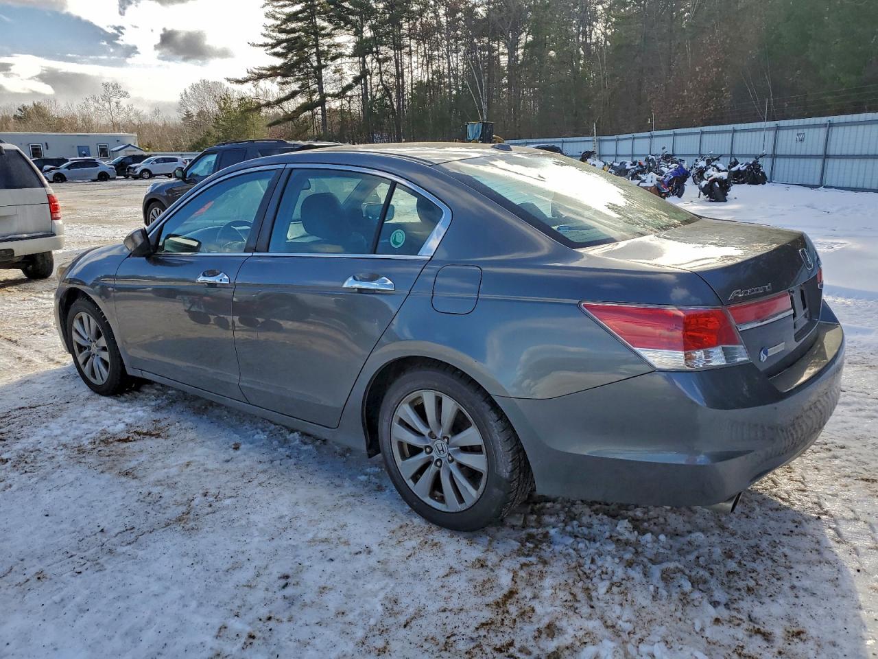 2011 HONDA ACCORD EXL photo 2