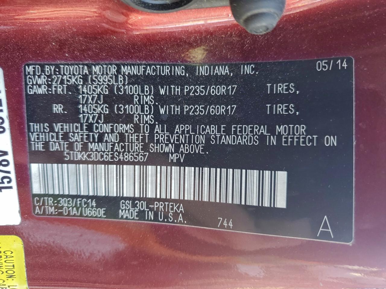 2014 TOYOTA SIENNA LE photo 14