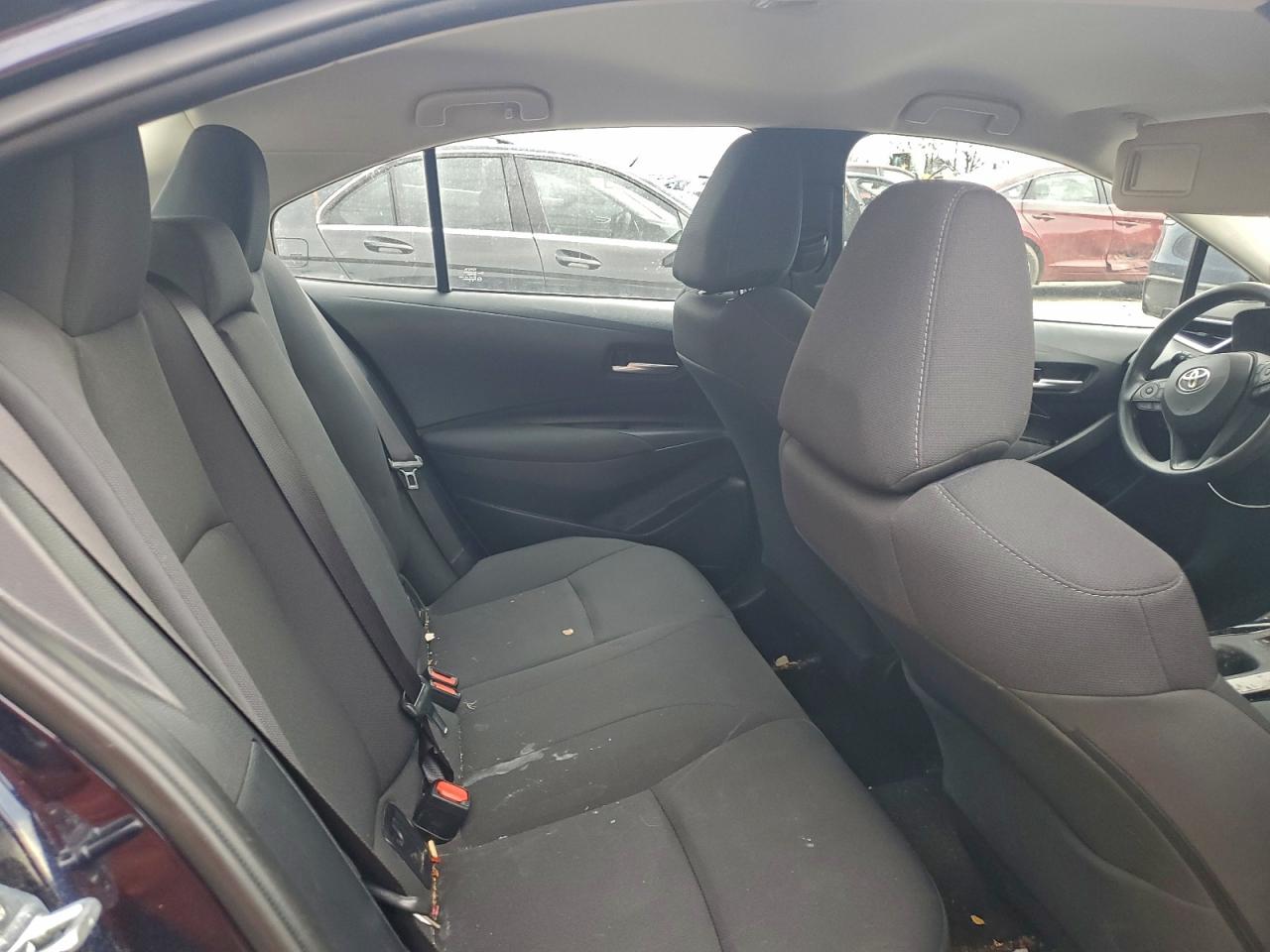 2021 TOYOTA COROLLA LE photo 10