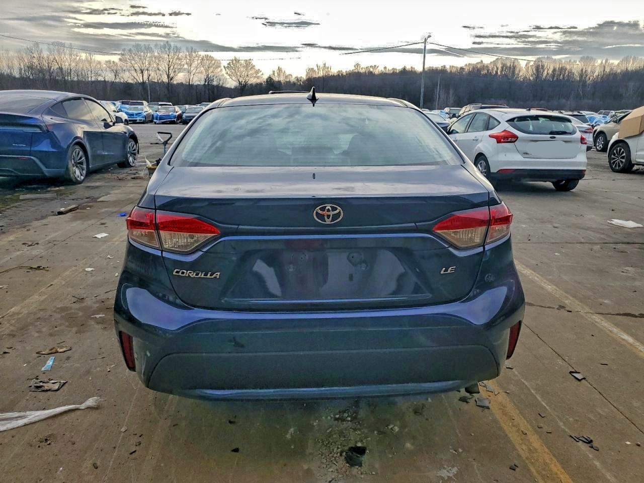 2021 TOYOTA COROLLA LE photo 6