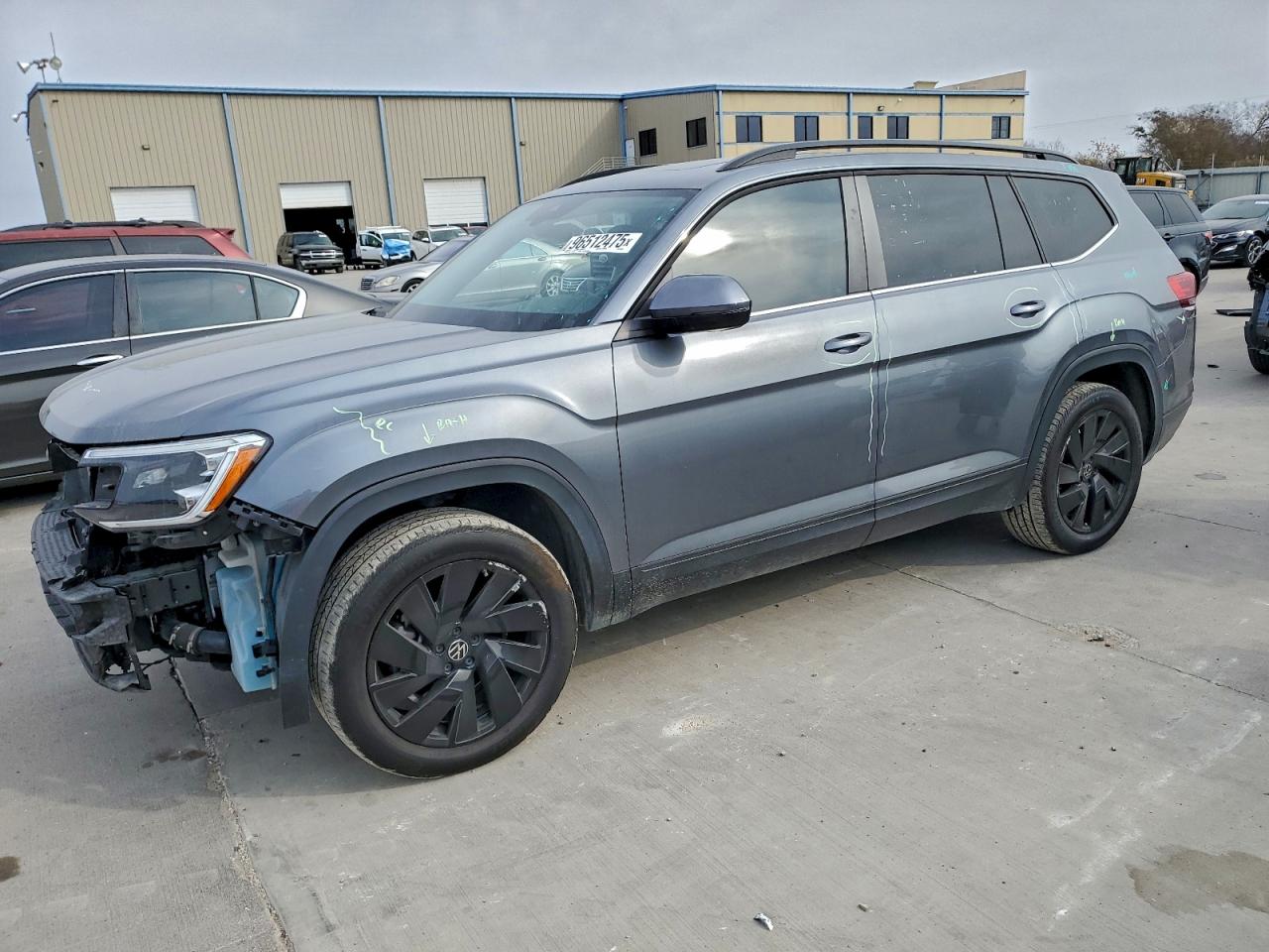 2024 VOLKSWAGEN ATLAS SE — FRONT END damage — photo 1