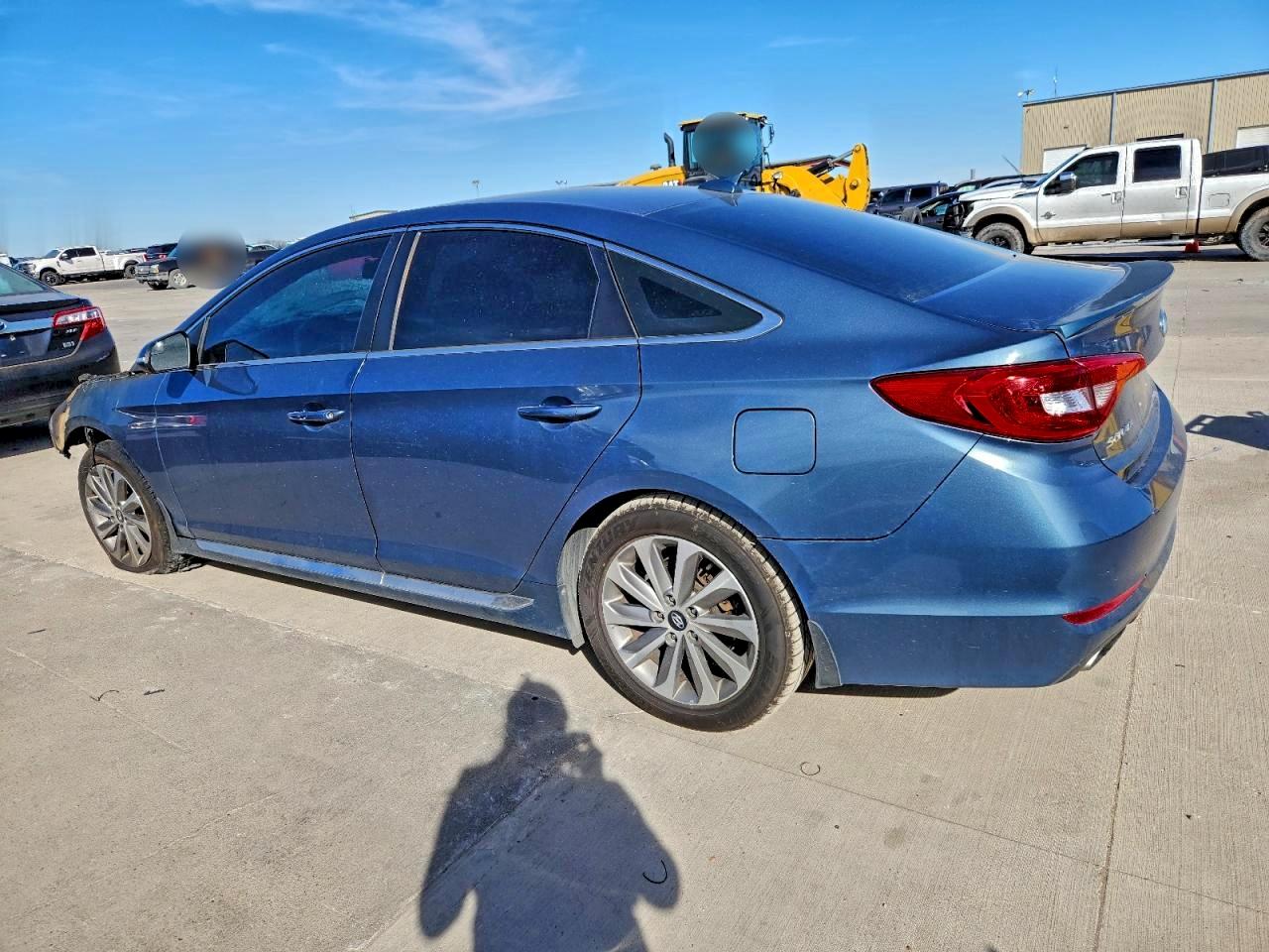 2015 HYUNDAI SONATA SPORT photo 2