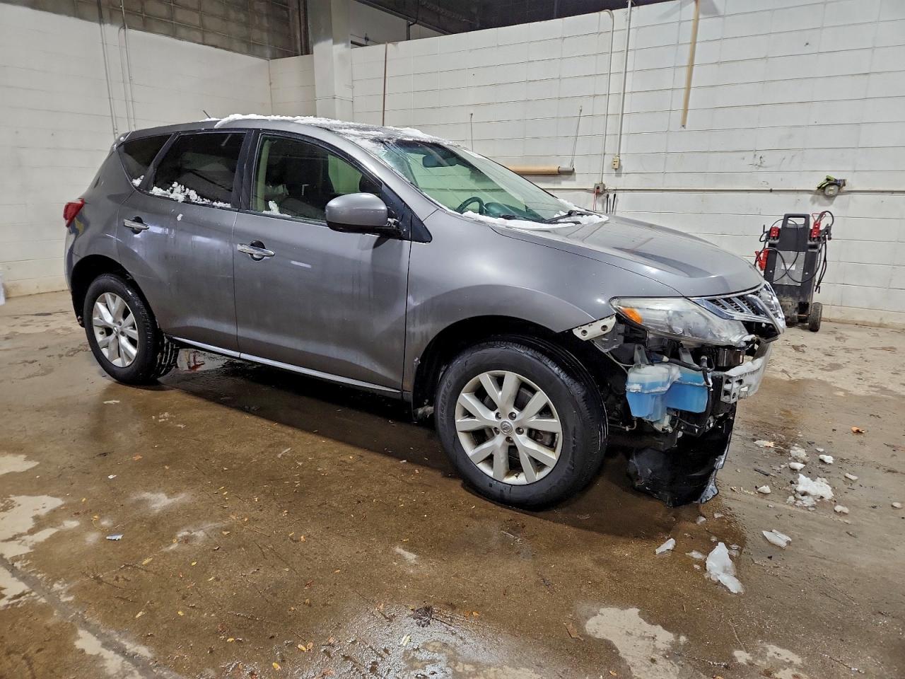 2014 NISSAN MURANO S photo 4