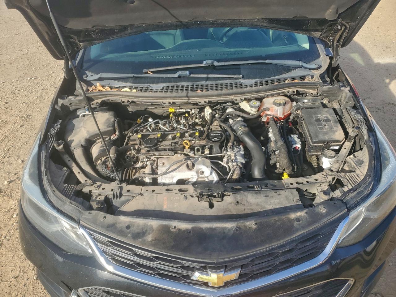 2017 CHEVROLET CRUZE LT photo 11