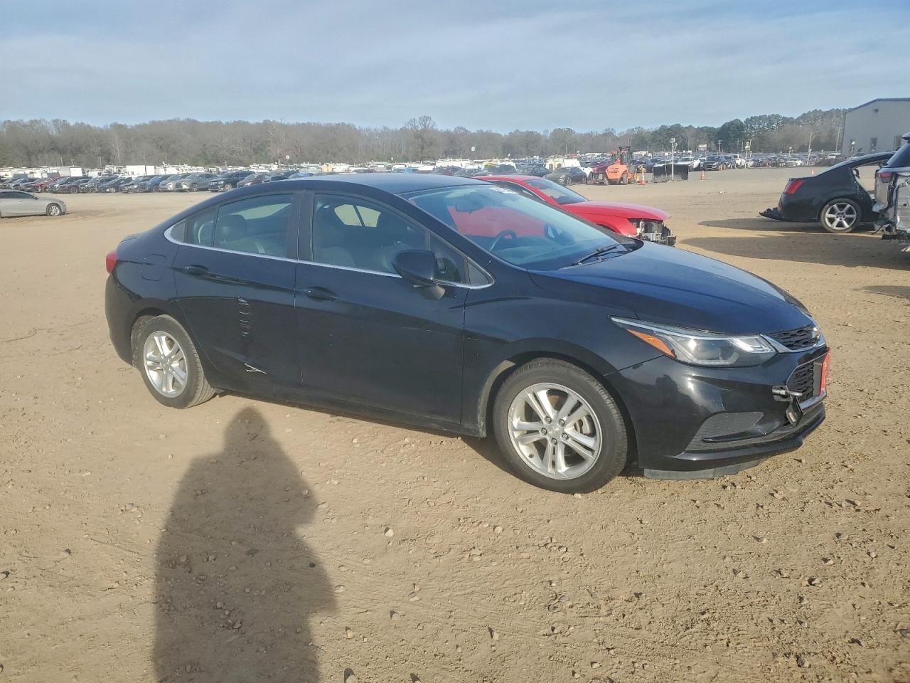 2017 CHEVROLET CRUZE LT photo 4