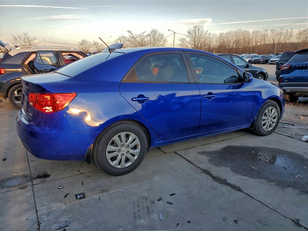 2013 KIA FORTE EX photo 3
