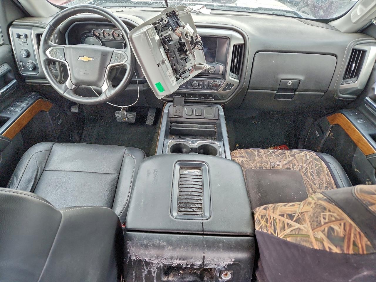 2018 CHEVROLET SILVERADO K1500 LTZ photo 8