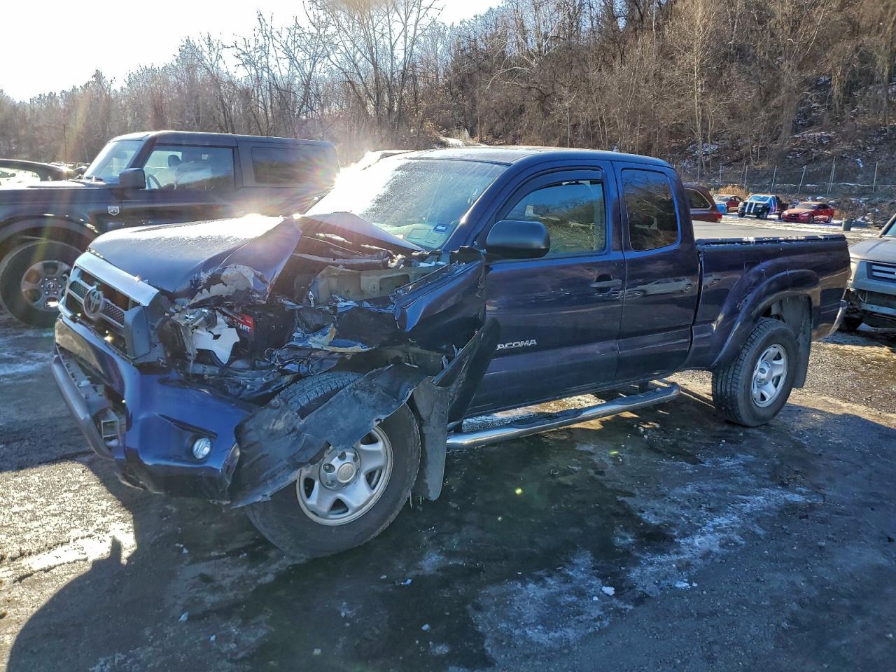 2012 TOYOTA TACOMA — FRONT END damage — photo 1