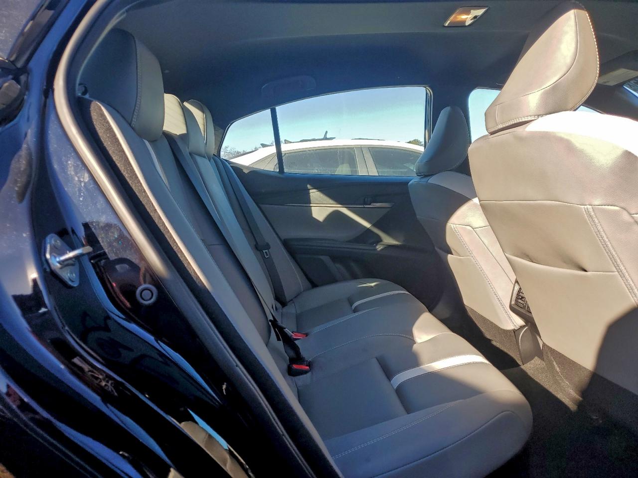 2025 TOYOTA CAMRY XSE photo 10
