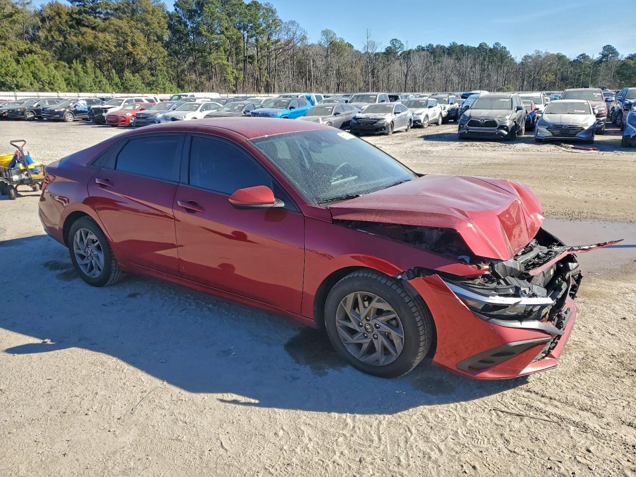 2024 HYUNDAI ELANTRA SEL photo 4