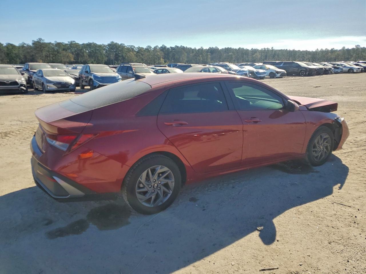 2024 HYUNDAI ELANTRA SEL photo 3