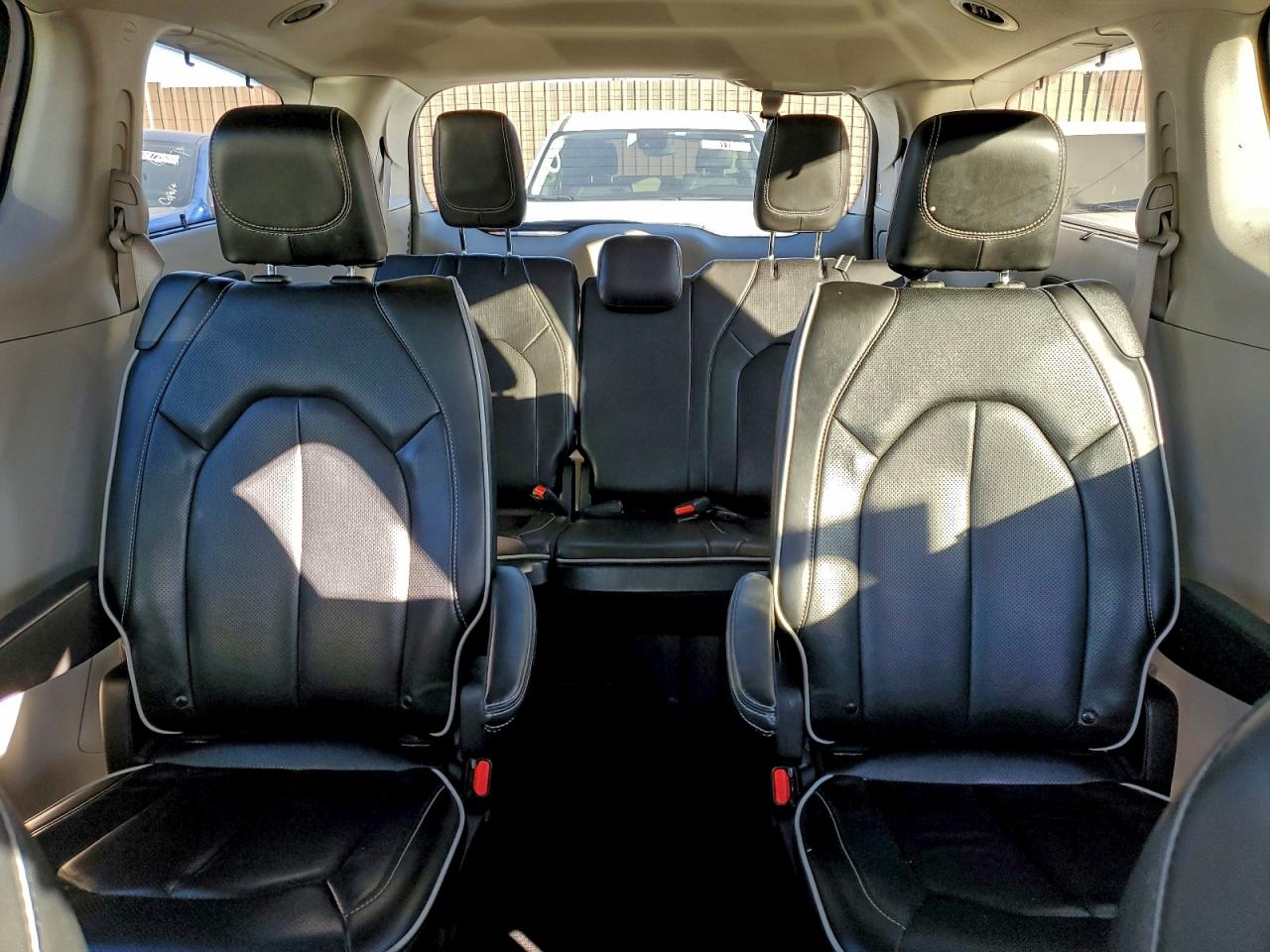2023 CHRYSLER PACIFICA LIMITED photo 28