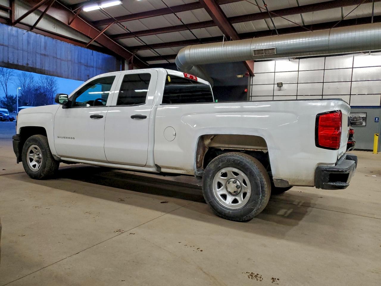 2014 CHEVROLET SILVERADO K1500 photo 2