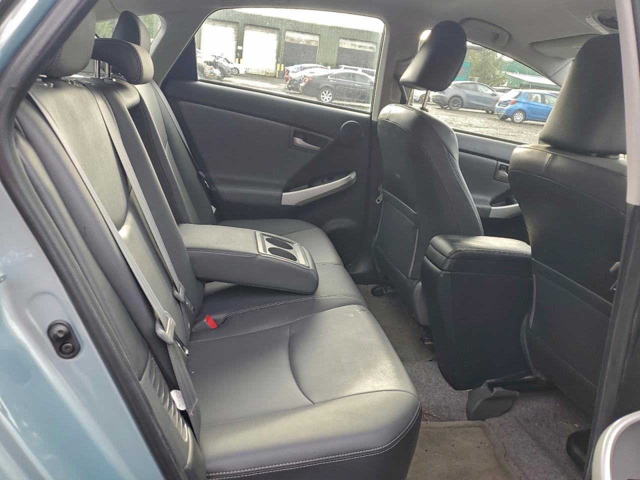 2012 TOYOTA PRIUS photo 31