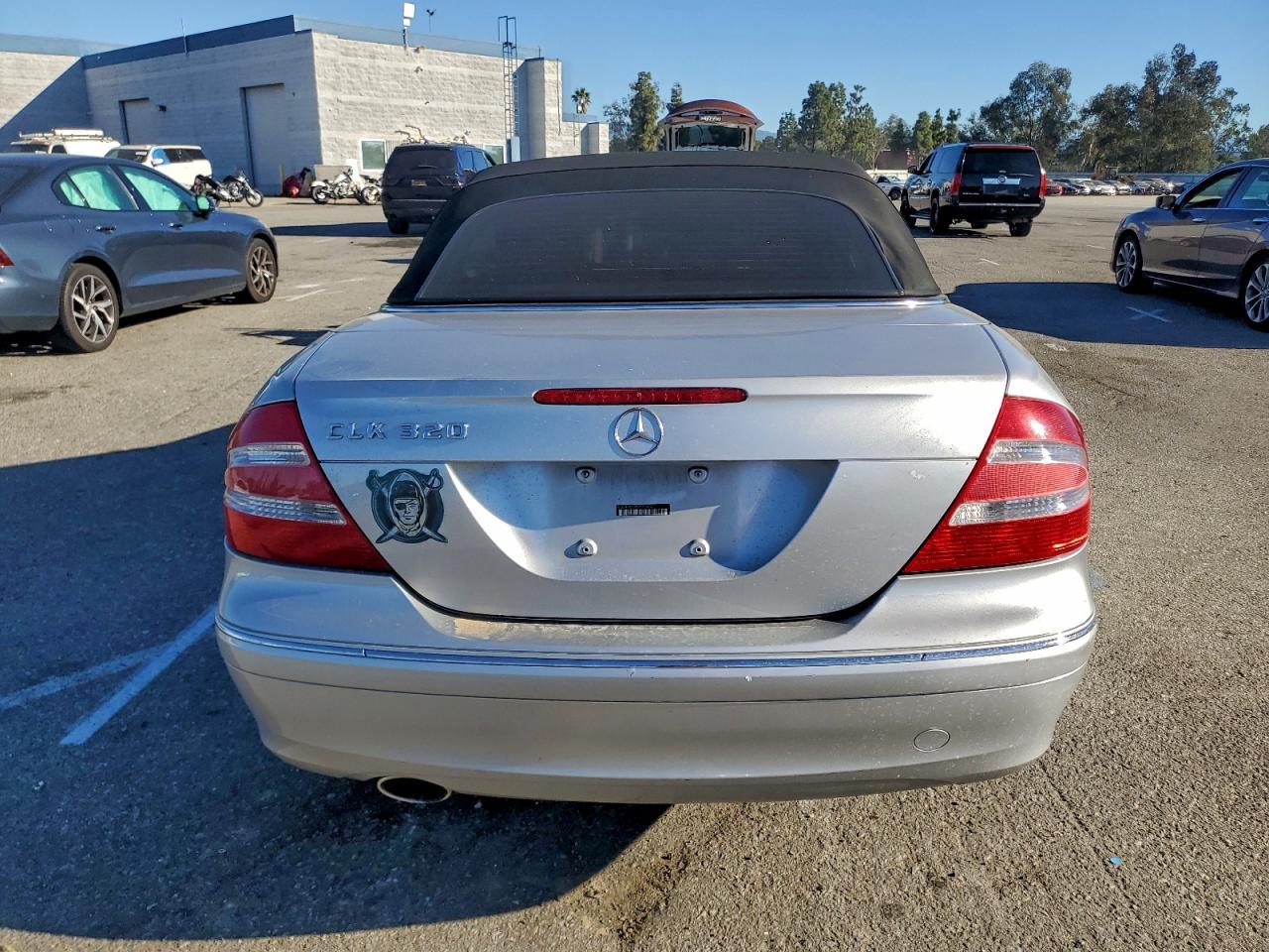 2005 MERCEDES-BENZ CLK 320 photo 11