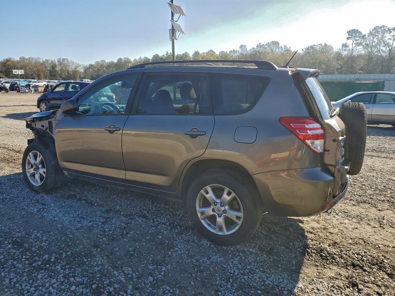 2011 TOYOTA RAV4 photo 2
