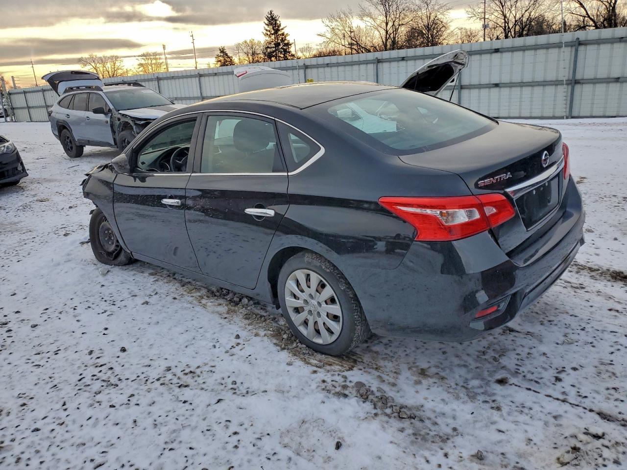 2018 NISSAN SENTRA S photo 2