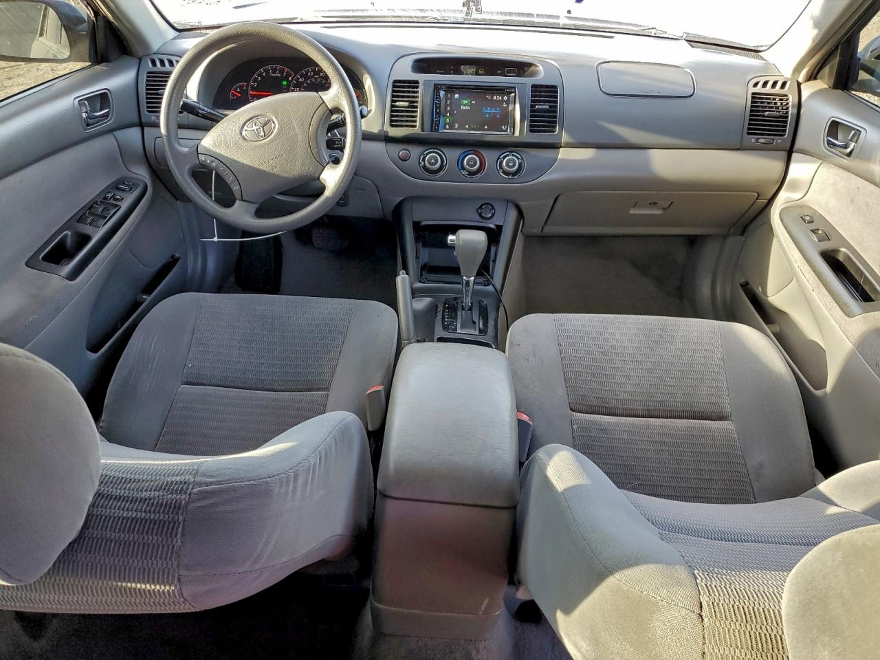 2005 TOYOTA CAMRY LE photo 8