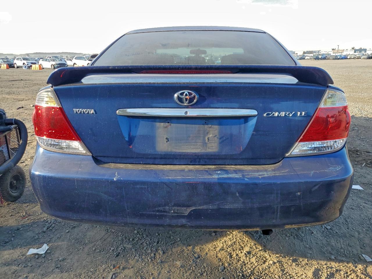 2005 TOYOTA CAMRY LE photo 6