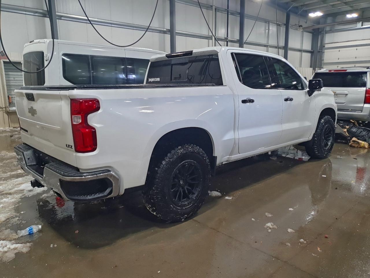 2021 CHEVROLET SILVERADO K1500 LTZ photo 3