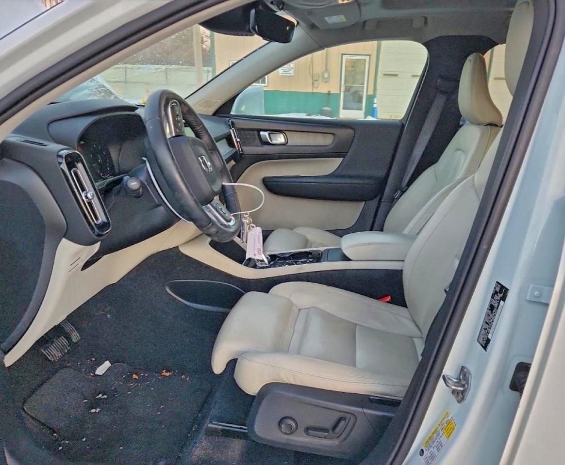 2019 VOLVO XC40 T5 INSCRIPTION photo 13