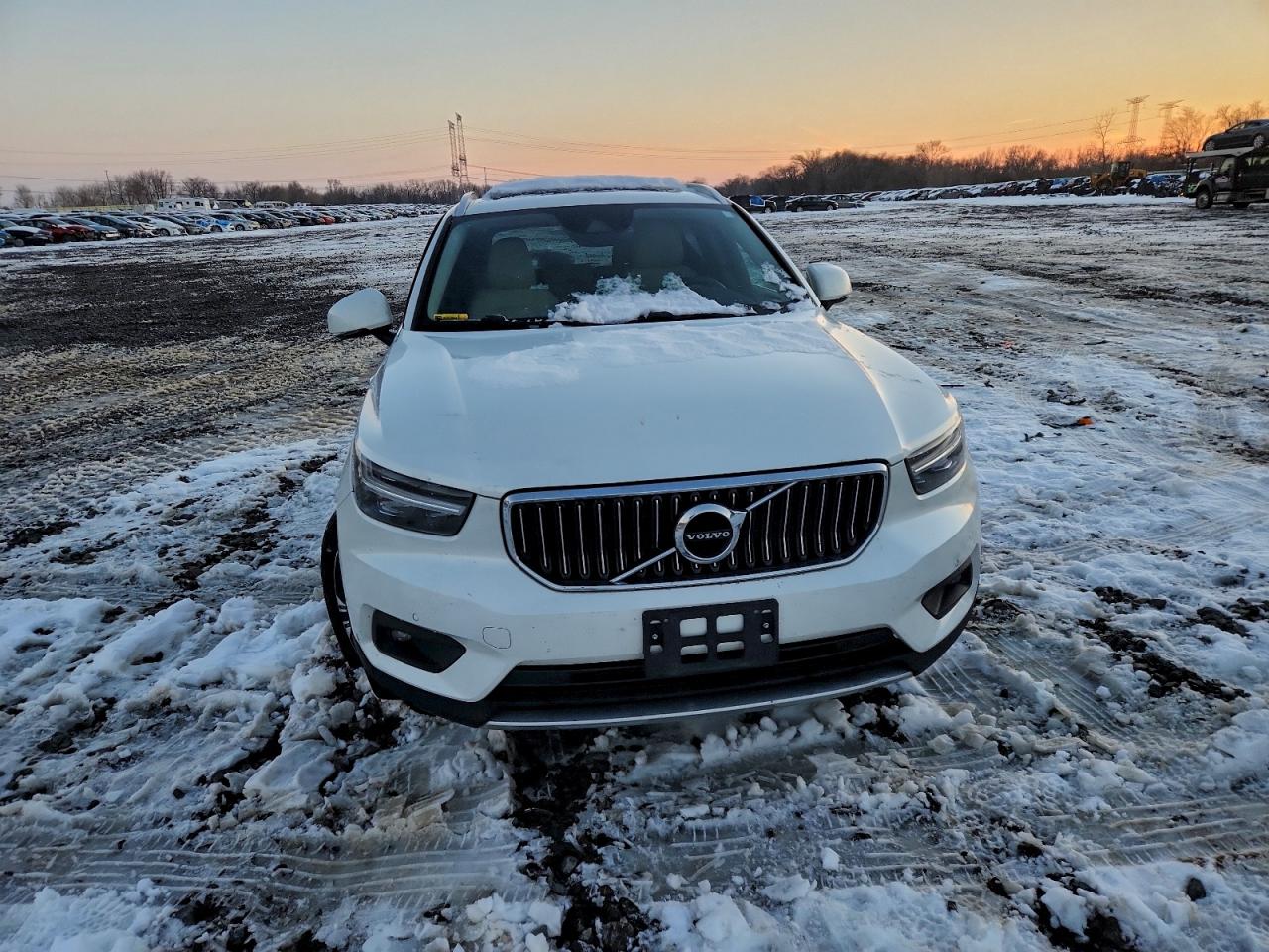 2019 VOLVO XC40 T5 INSCRIPTION photo 9