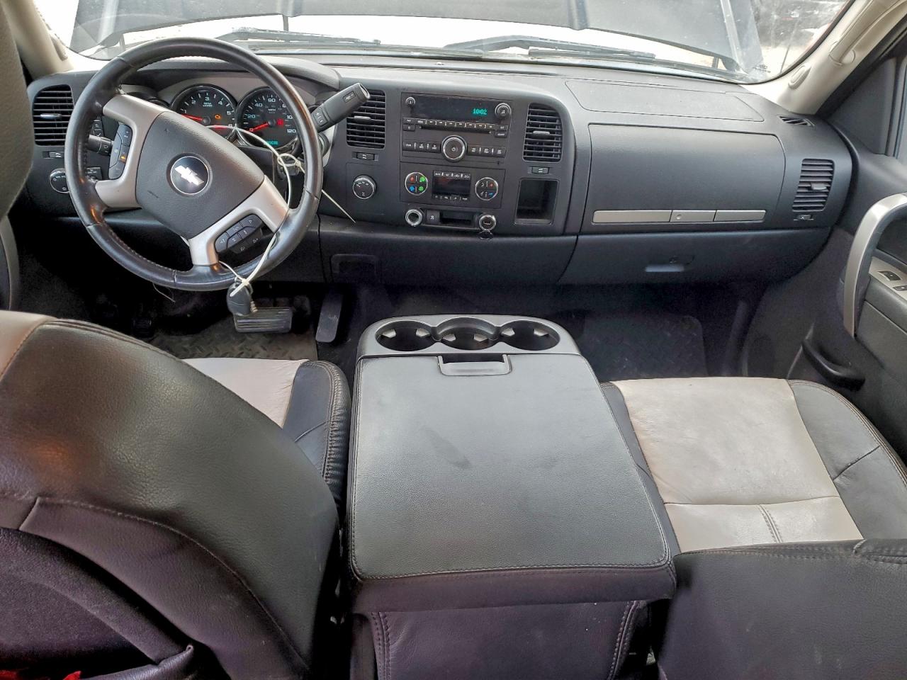2010 CHEVROLET SILVERADO K1500 LT photo 15