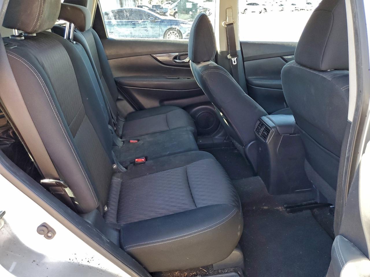2018 NISSAN ROGUE S photo 11