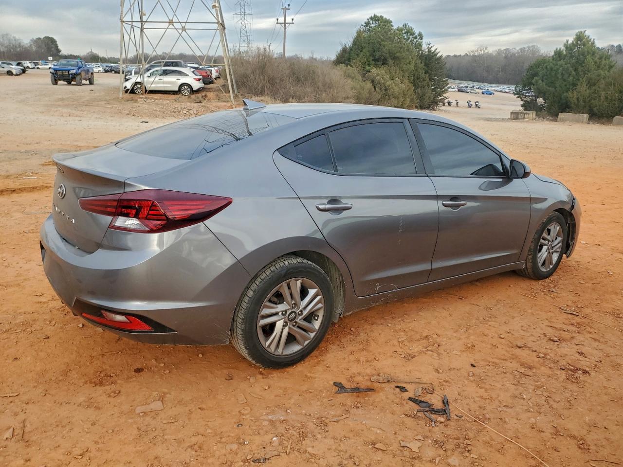 2020 HYUNDAI ELANTRA SEL photo 3