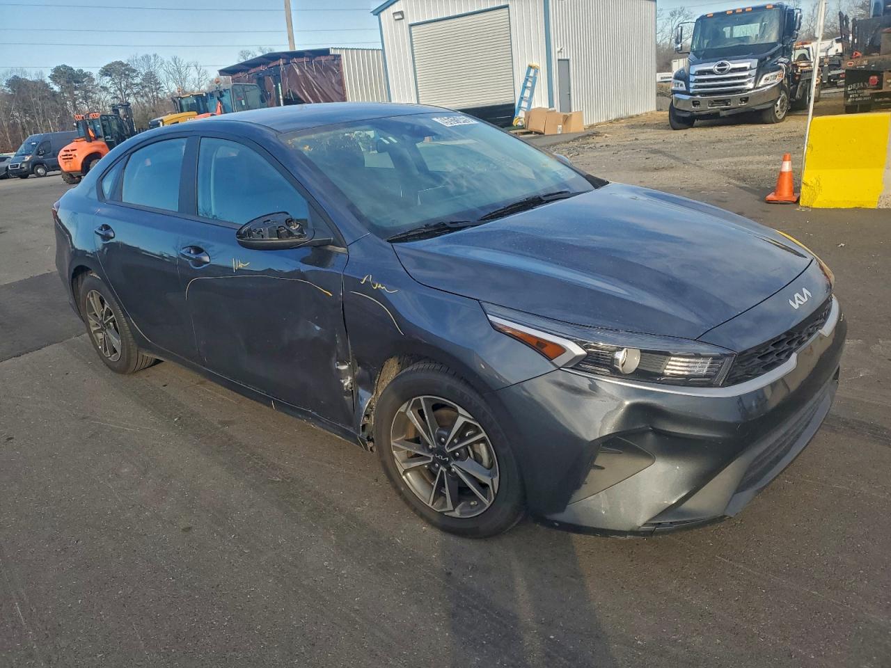 2024 KIA FORTE LX photo 7